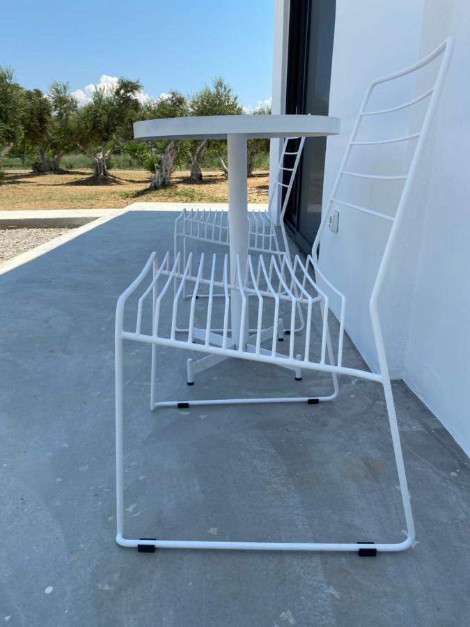 Lefko Apartments Tavronitis المظهر الخارجي الصورة