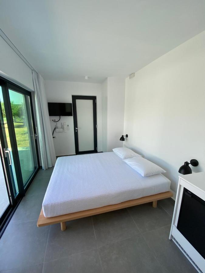 Lefko Apartments Tavronitis المظهر الخارجي الصورة