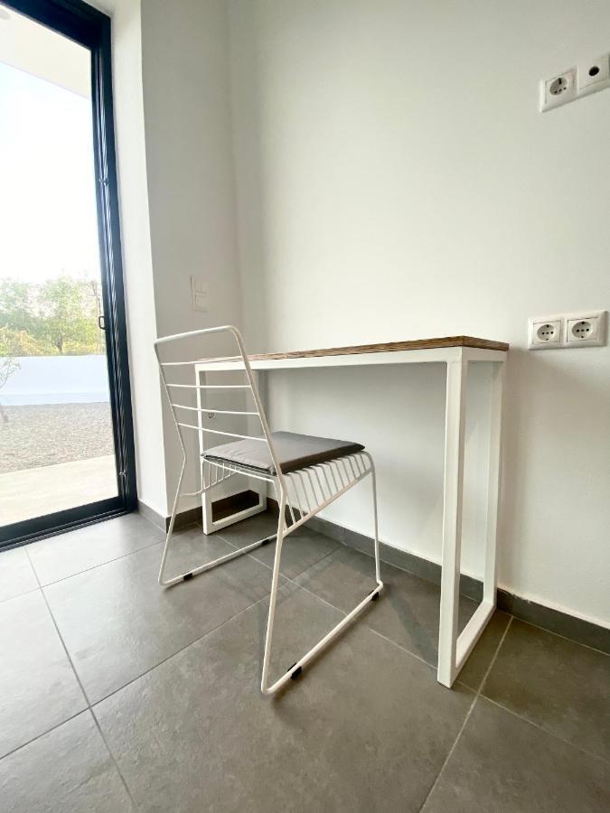 Lefko Apartments Tavronitis المظهر الخارجي الصورة